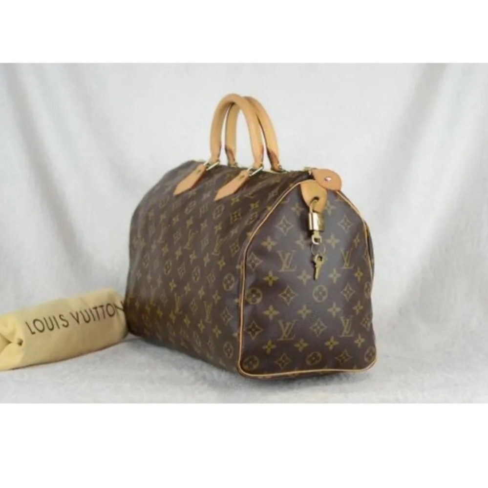 Louis Vuitton Speedy 35 sold out online